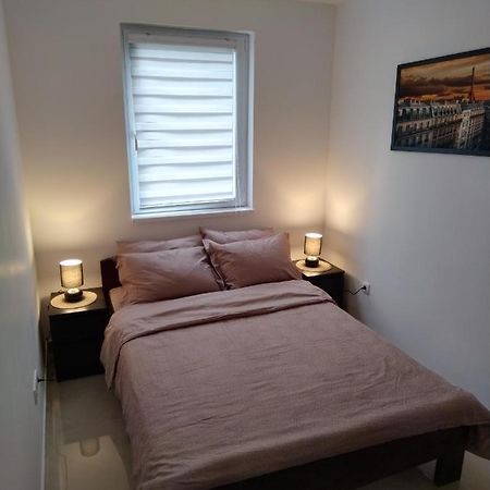 Apartman "N" Srebrno Jezero Ostrovo 外观 照片